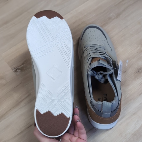 Steve Madden OrthoLite P-Sonny Mens shoes